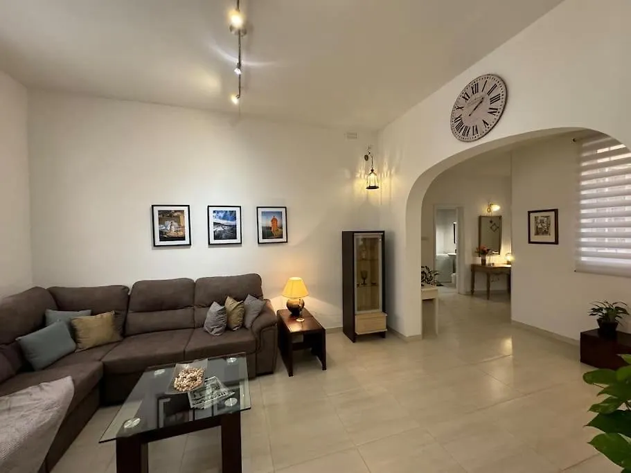Modern Seaview-2 Min From Beach Sliema 0*,  Malta